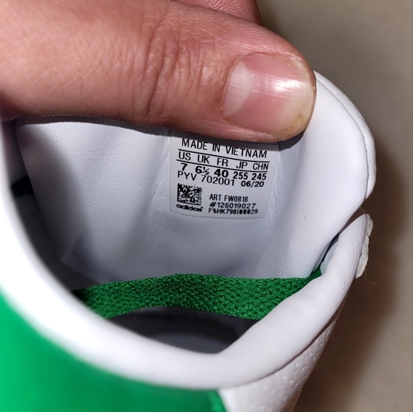 Adidas superstar size 7 - Picture 4 of 4